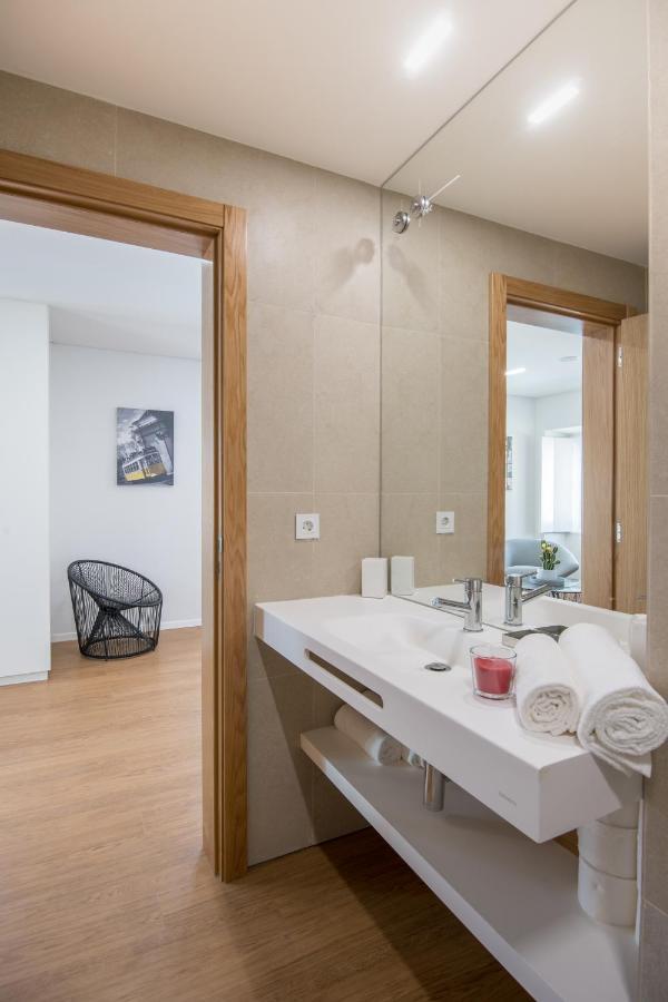 Vista Lisboa Guest Apartments Almada Dış mekan fotoğraf